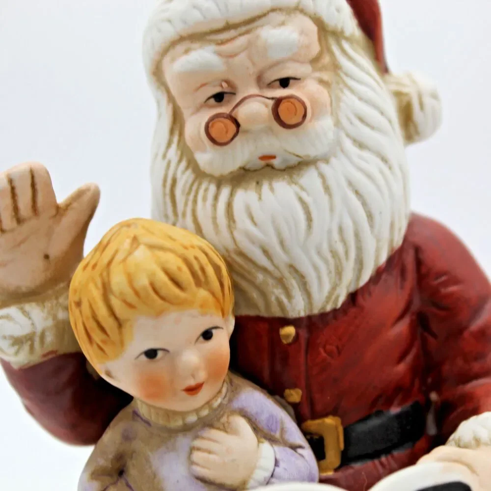 Silvestri Santa Claus Reads to a Child Music Box, Santa Claus Coming to Town VTG